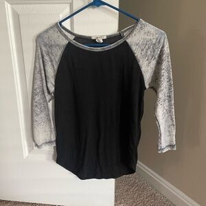 Forever 21 Black and Gray Women's Baseball Tee